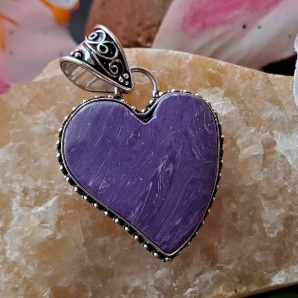 Jewelry - 💜 CHAROITE PENDANT